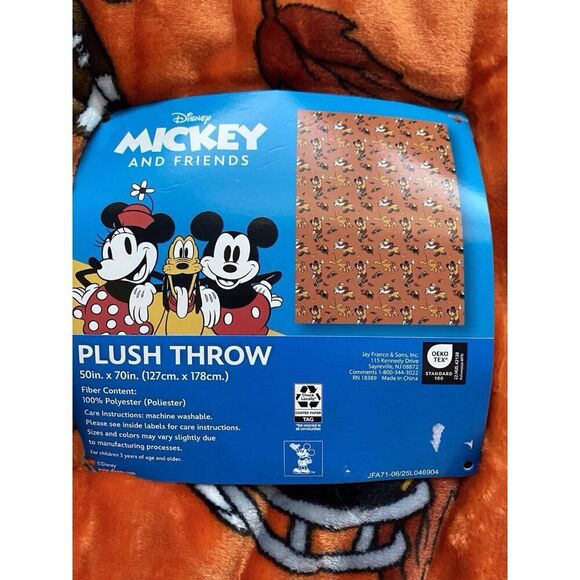Disney Mickey Mouse & Friends Football Fall Throw Blanket 50”x70” Donald Pluto - Picture 2 of 14